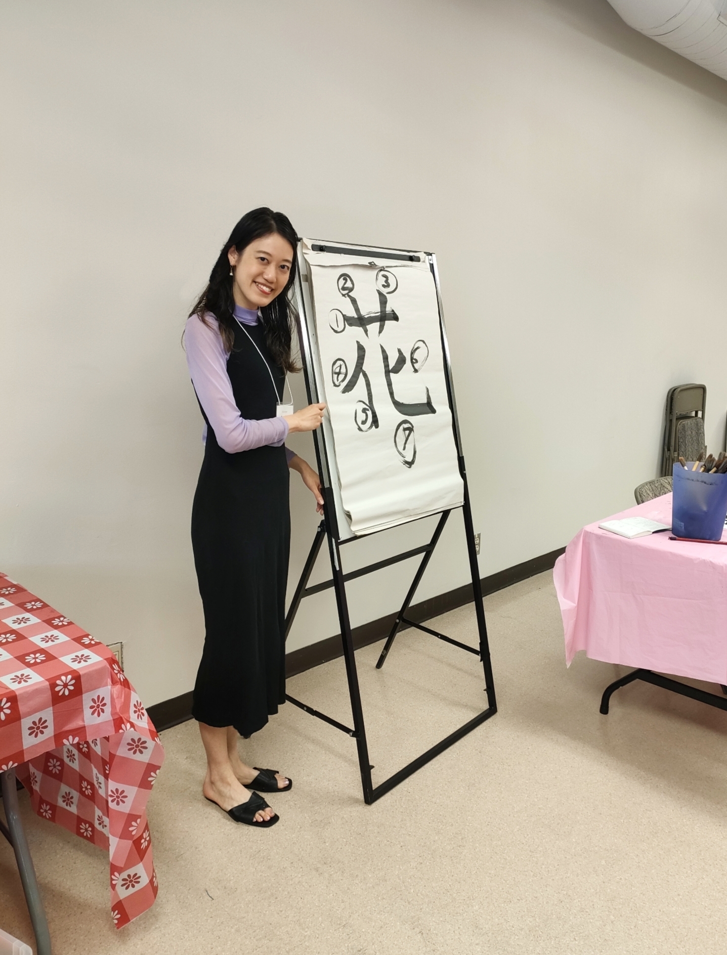 日系センターでの書道教室とカナダの小学生/Shodo (calligraphy) classes at the Nikkei Center and Canadian elementary school students